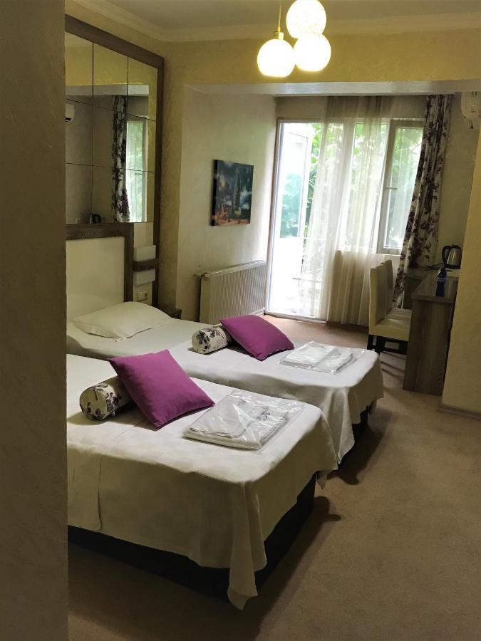 Adjara Boutique Hotel Batoemi Buitenkant foto