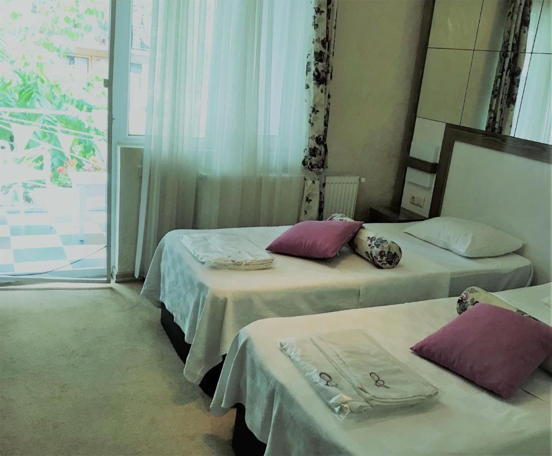 Adjara Boutique Hotel Batoemi Buitenkant foto