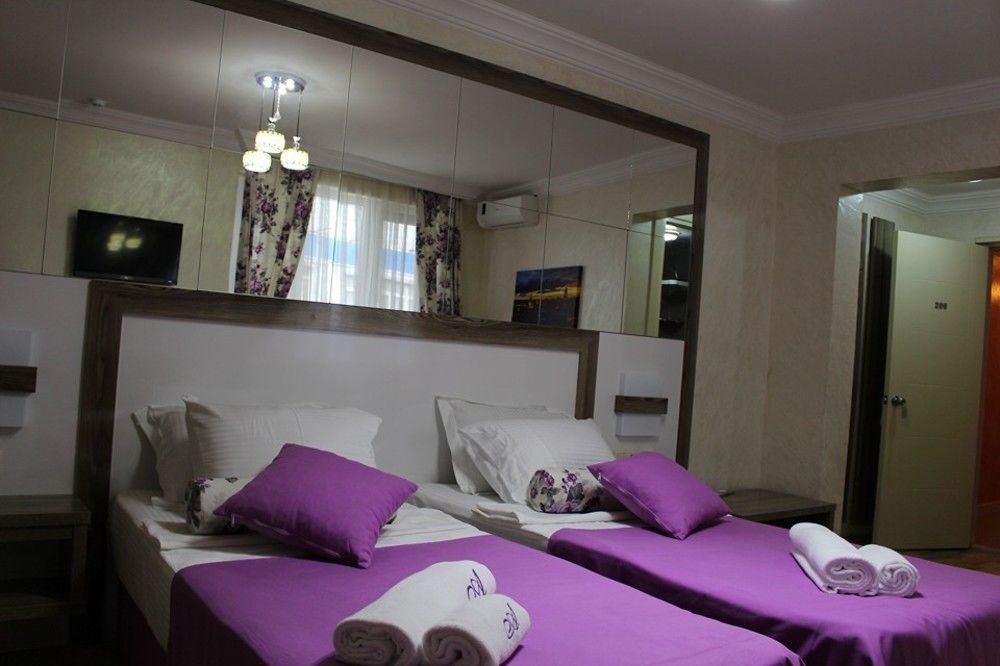 Adjara Boutique Hotel Batoemi Buitenkant foto
