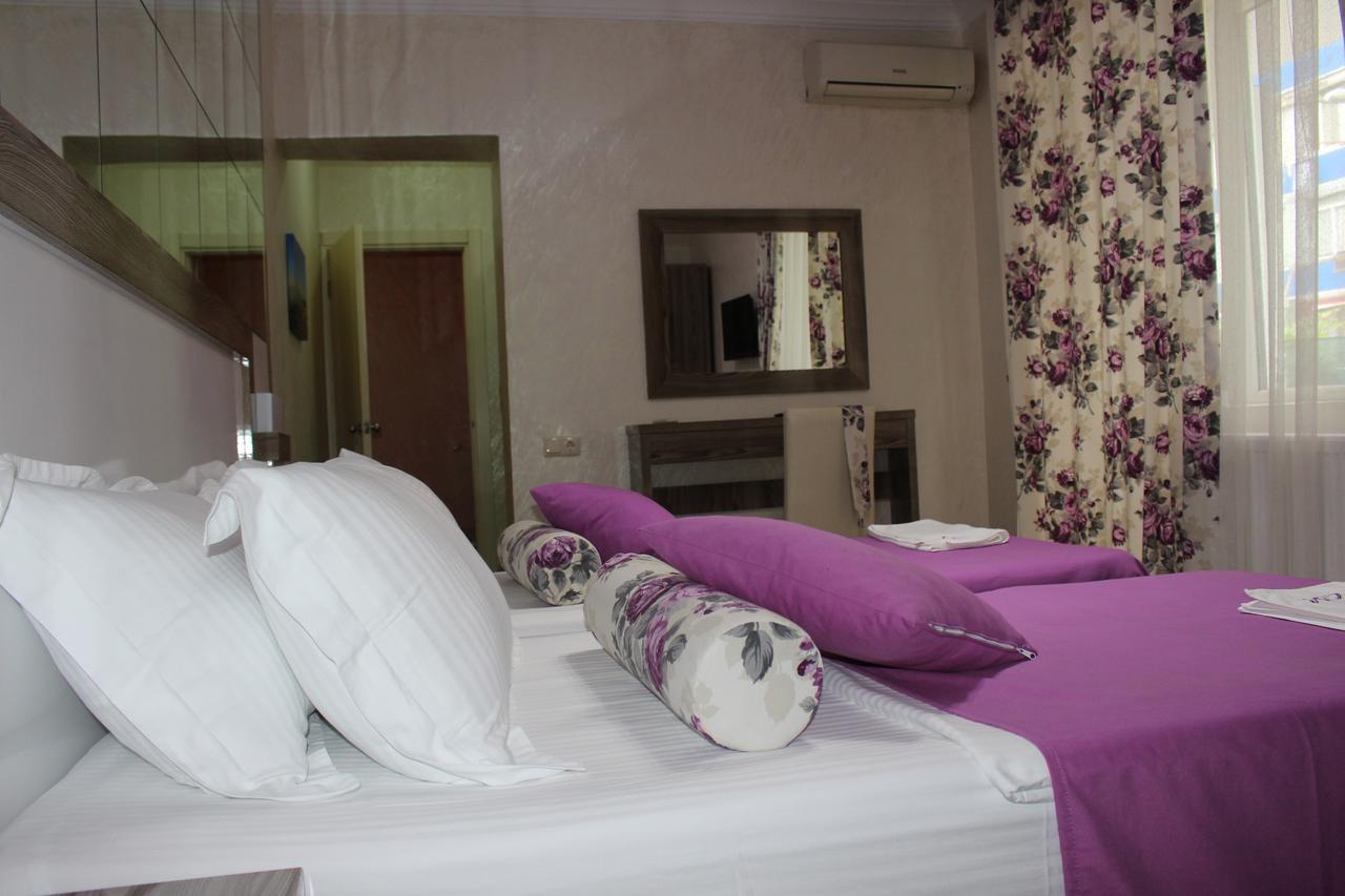 Adjara Boutique Hotel Batoemi Buitenkant foto