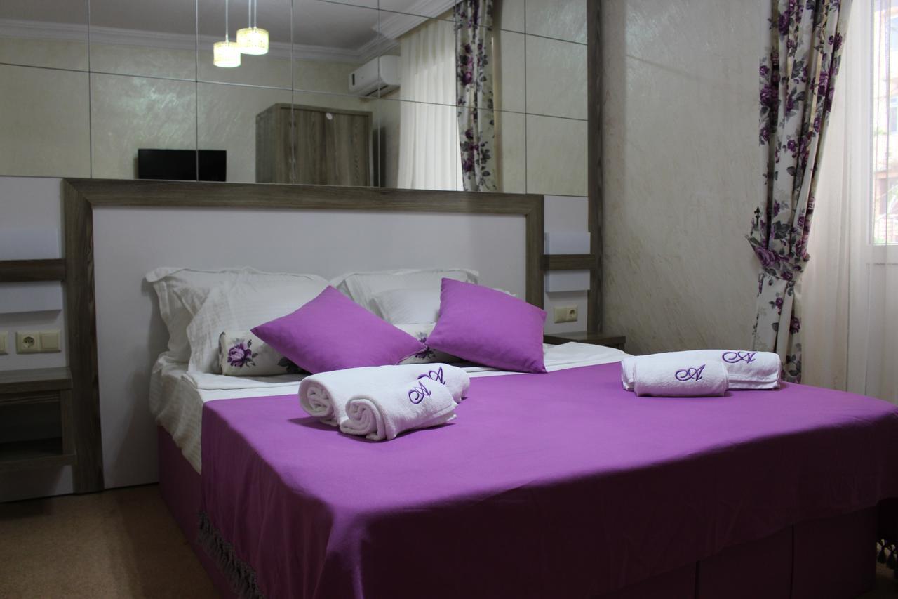 Adjara Boutique Hotel Batoemi Buitenkant foto