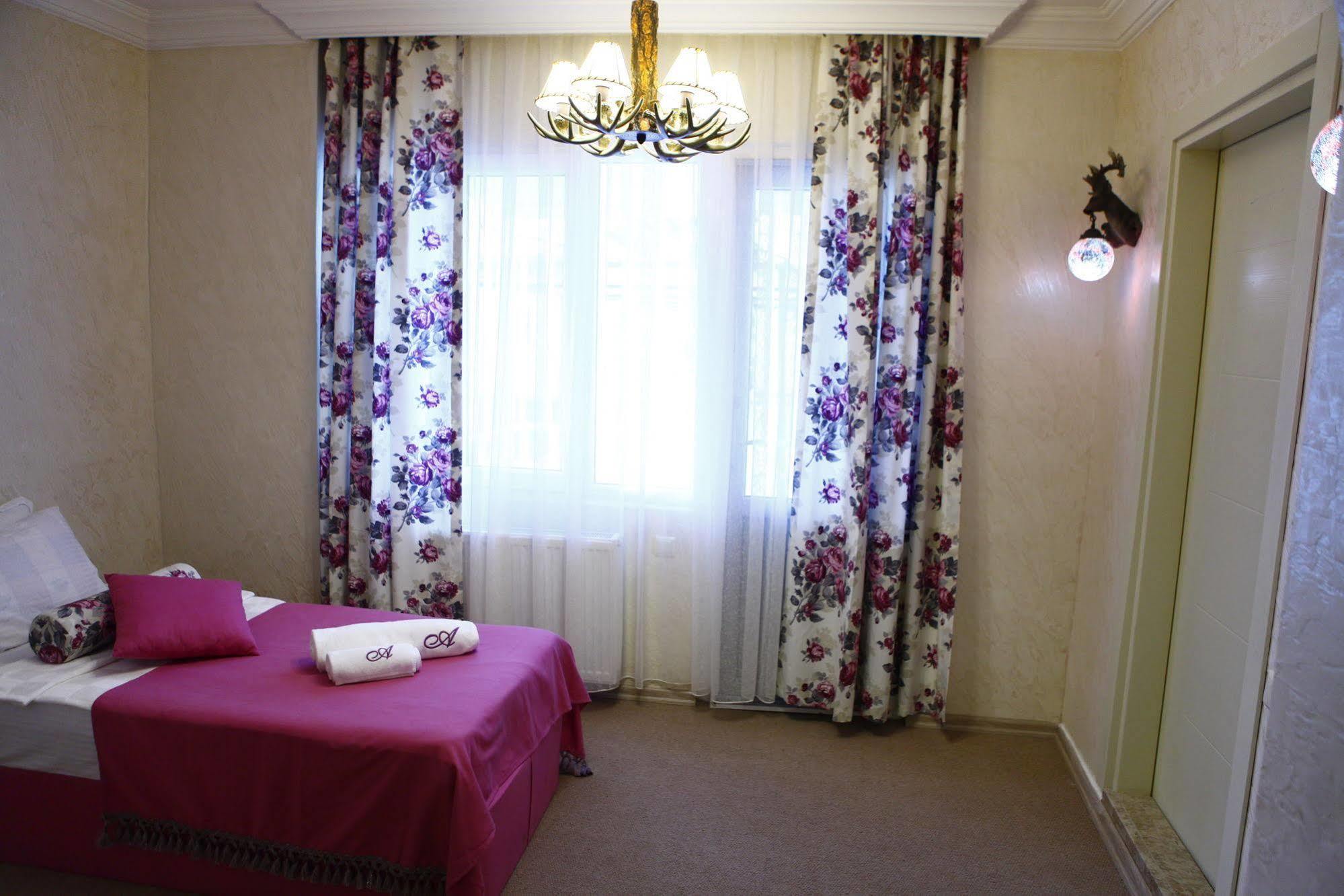 Adjara Boutique Hotel Batoemi Buitenkant foto