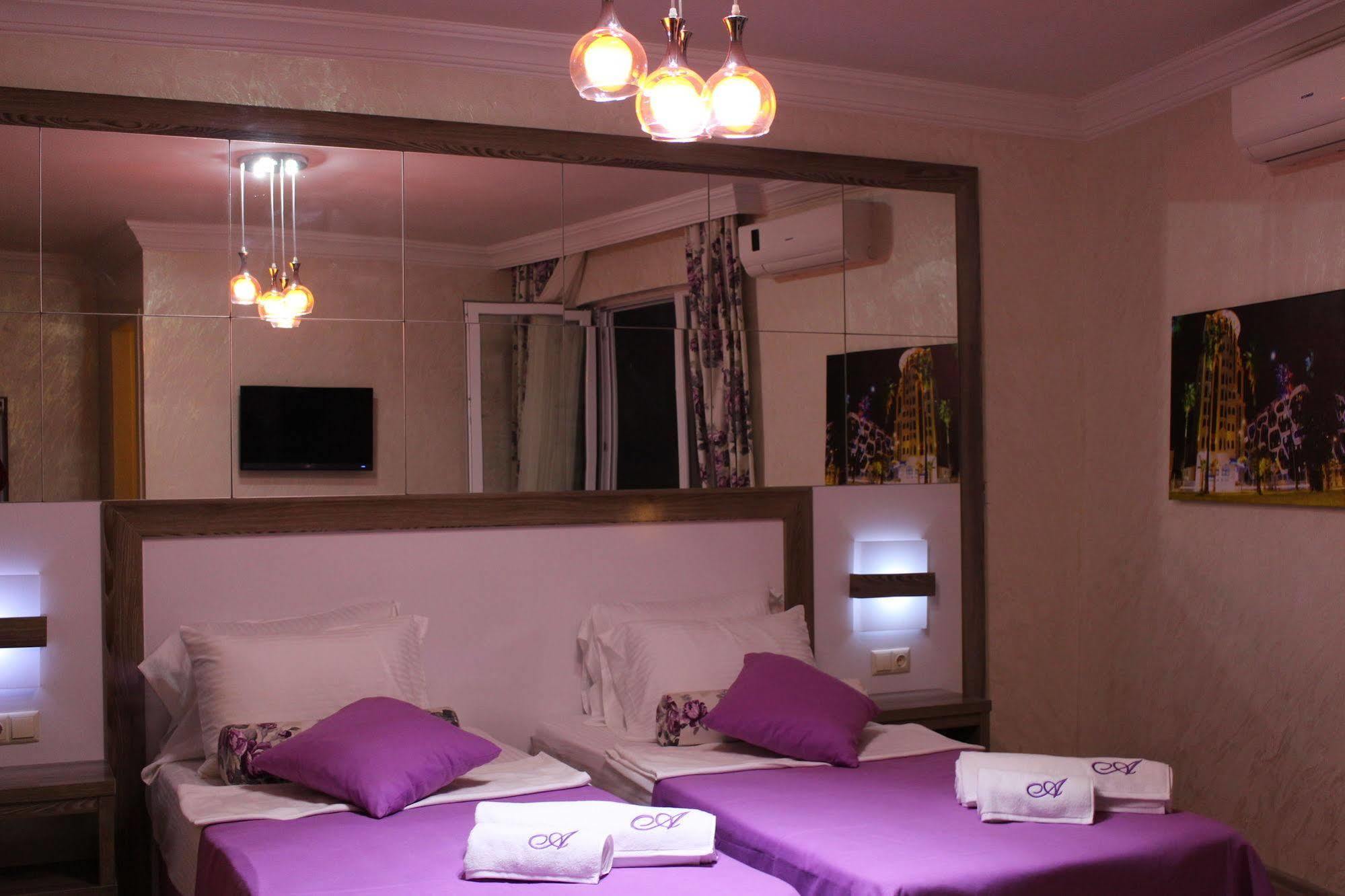 Adjara Boutique Hotel Batoemi Buitenkant foto