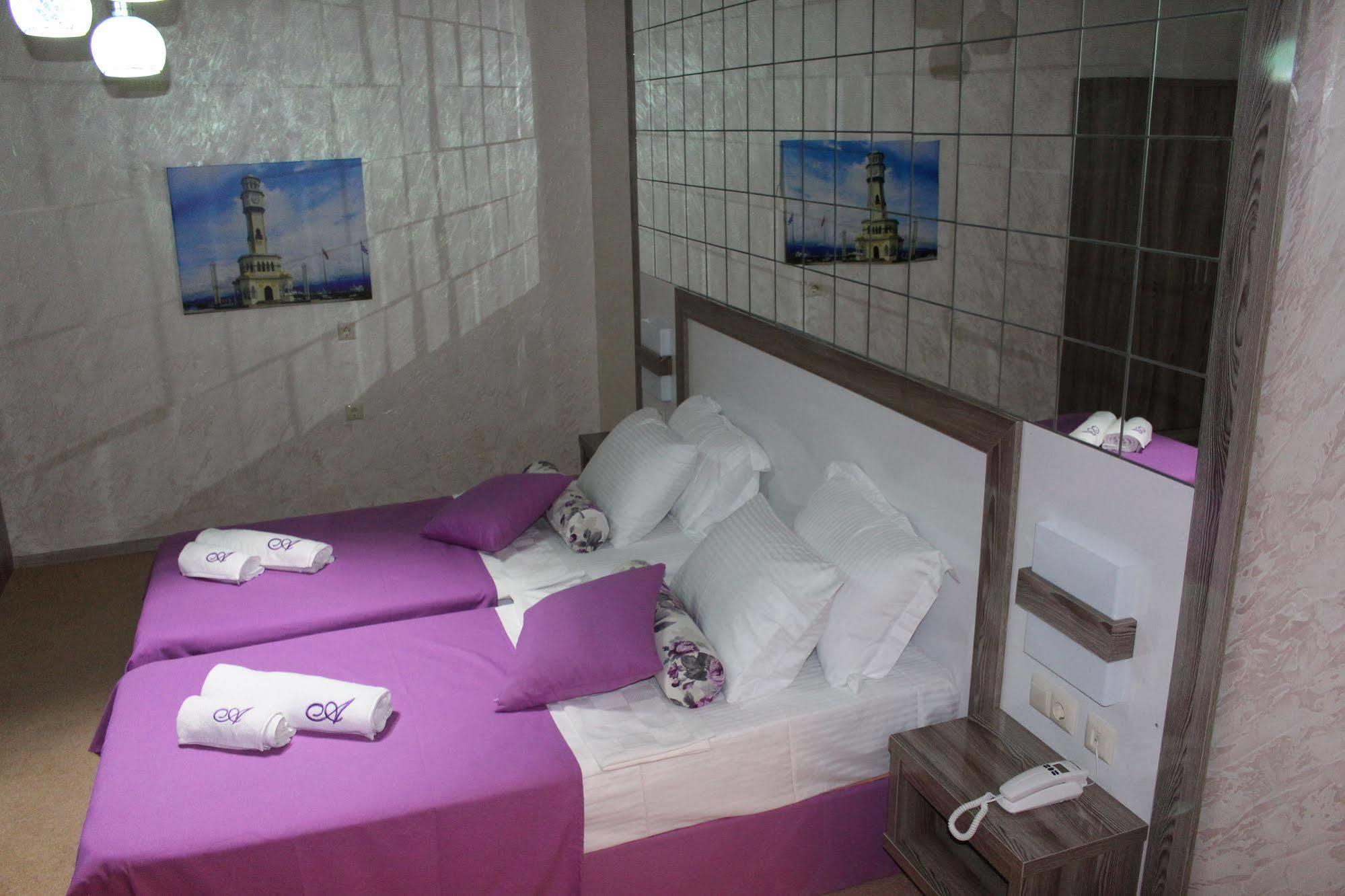 Adjara Boutique Hotel Batoemi Buitenkant foto