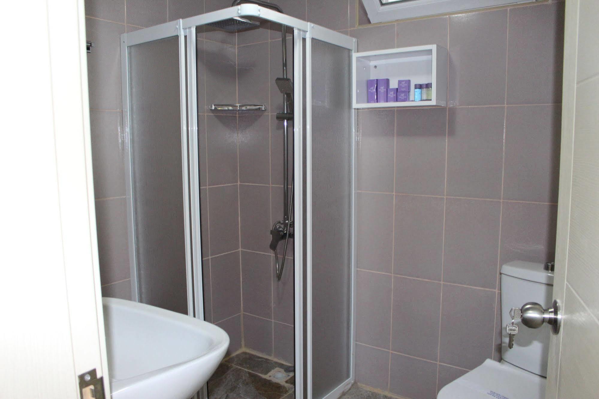 Adjara Boutique Hotel Batoemi Buitenkant foto